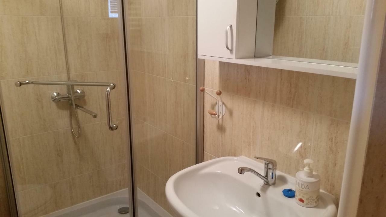 Vasarnamis Zarasuose Villa Zarasai Buitenkant foto